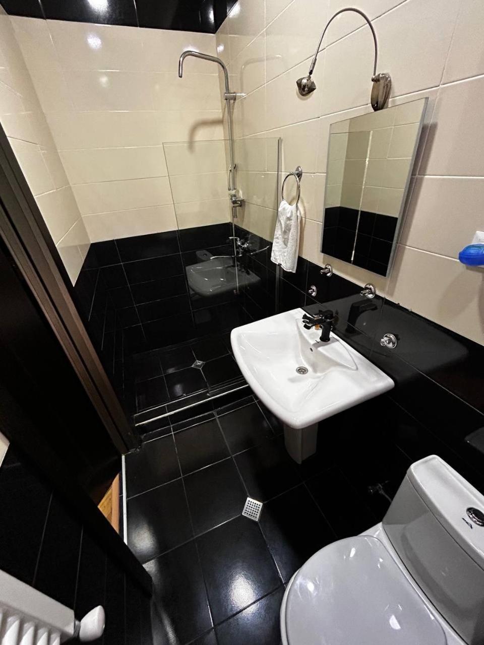 Duma Hotel Tbiliszi Kültér fotó
